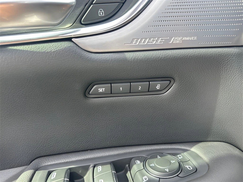 2024 Cadillac XT5 - Image 11 of 12