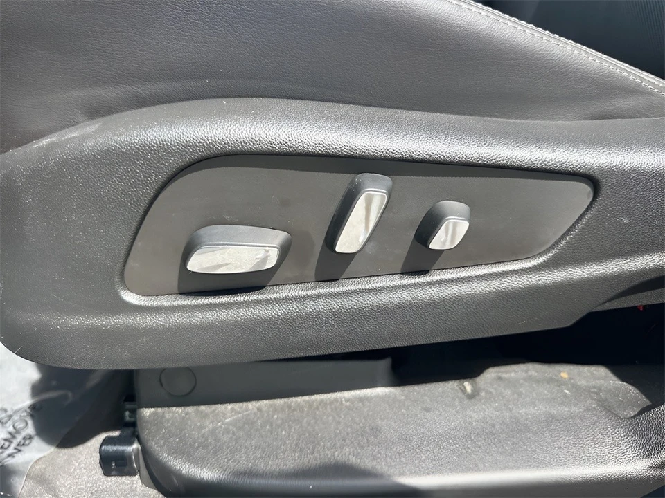 2024 Cadillac XT5 - Image 10 of 12
