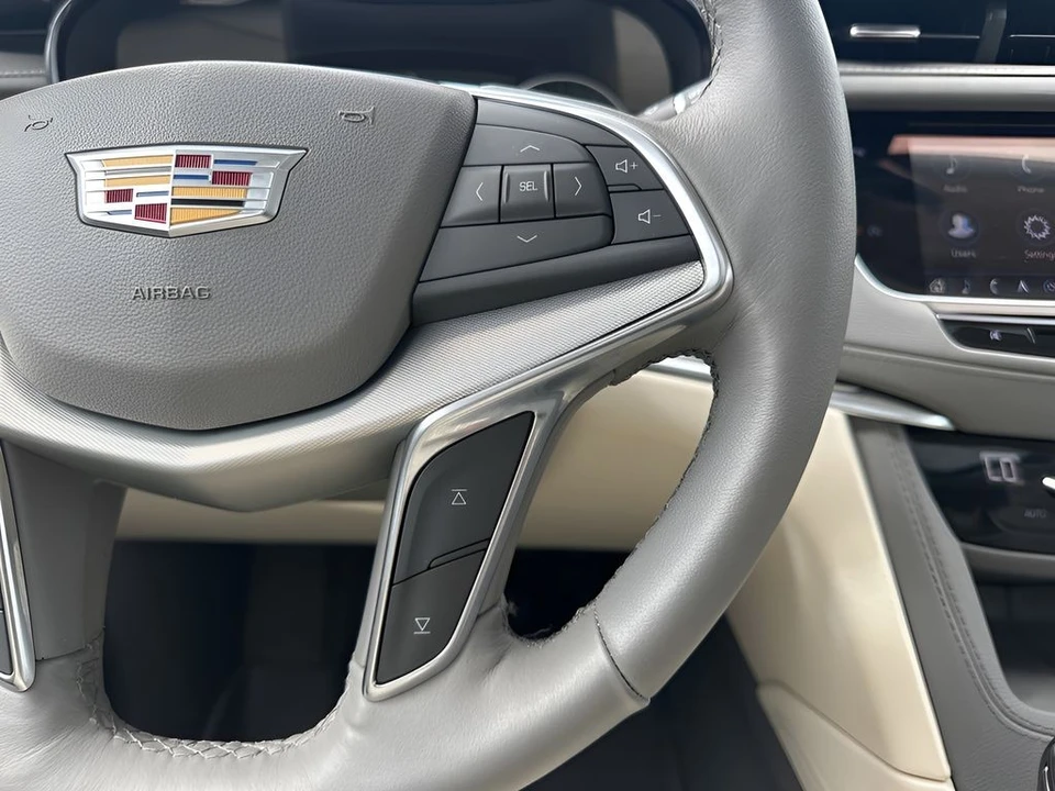 2024 Cadillac XT5 - Image 17 of 21