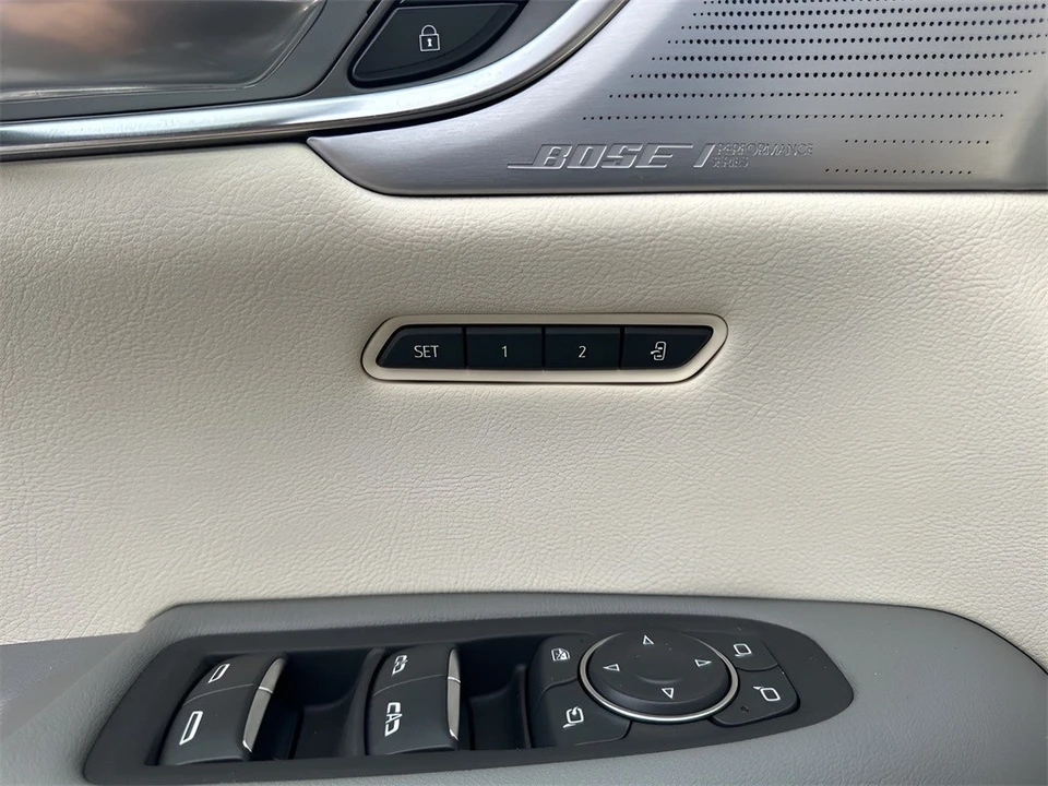 2024 Cadillac XT5 - Image 11 of 12