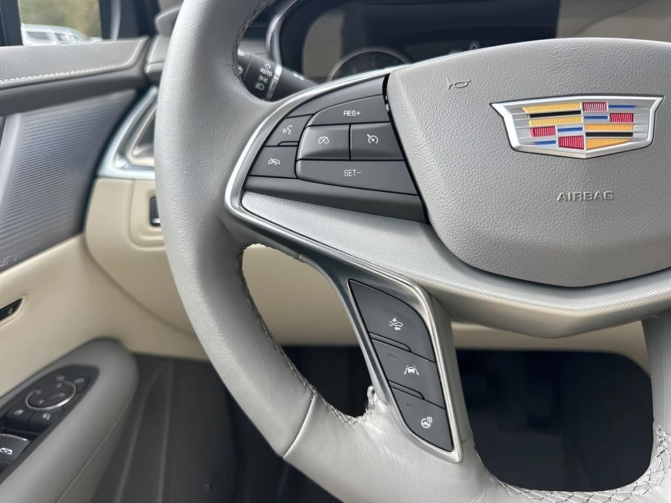 2024 Cadillac XT5 - Image 16 of 21