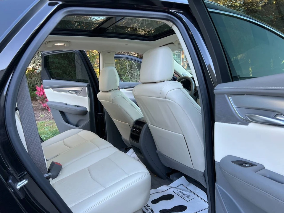 2024 Cadillac XT5 - Image 17 of 21