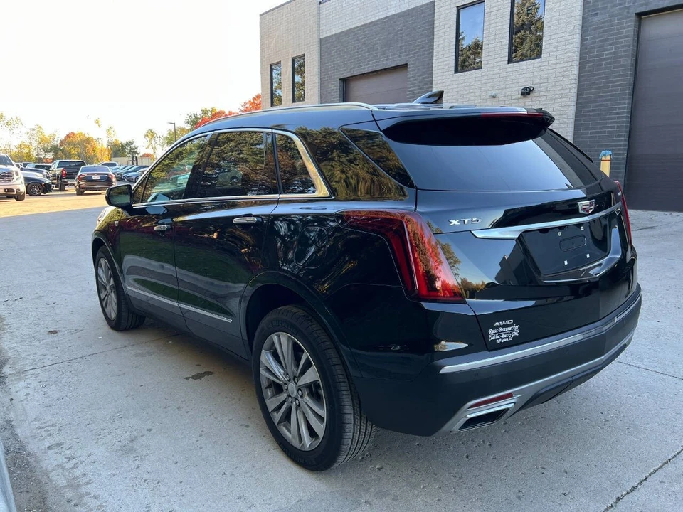 2024 Cadillac XT5 - Image 8 of 21