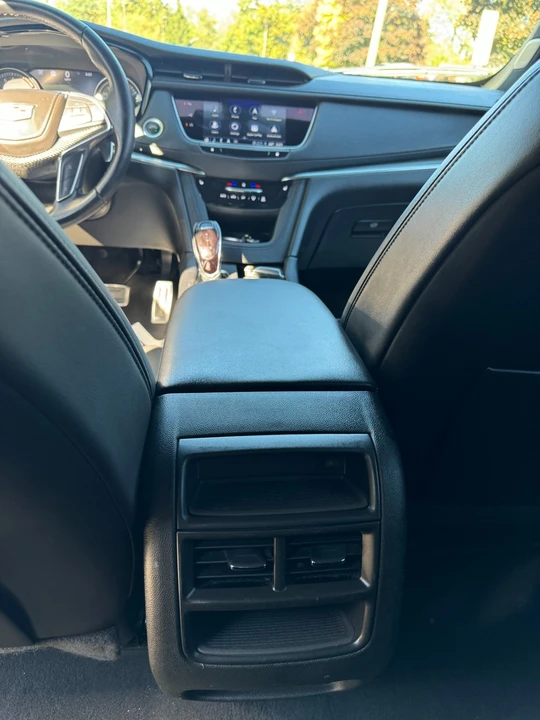 2024 Cadillac XT5 - Image 18 of 21