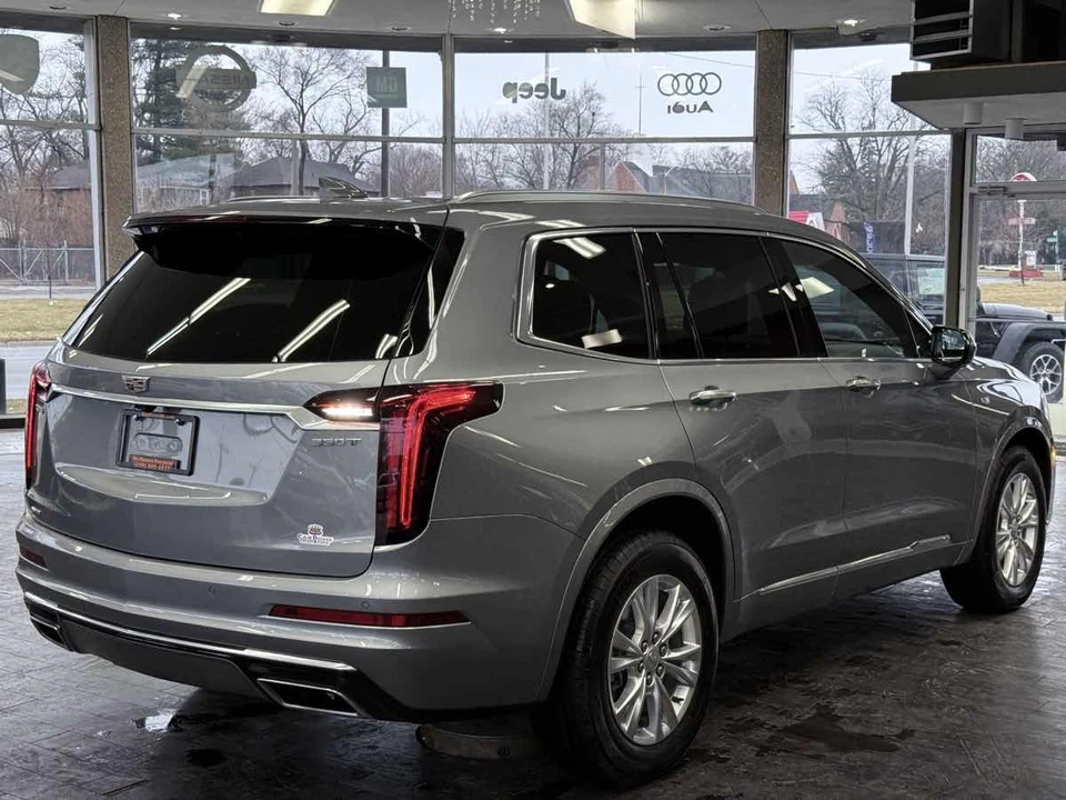2024 Cadillac XT6 - Image 10 of 12