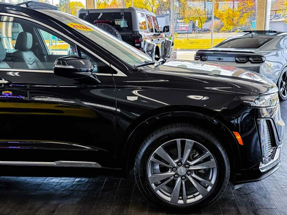 2024 Cadillac XT6 - Image 16 of 21