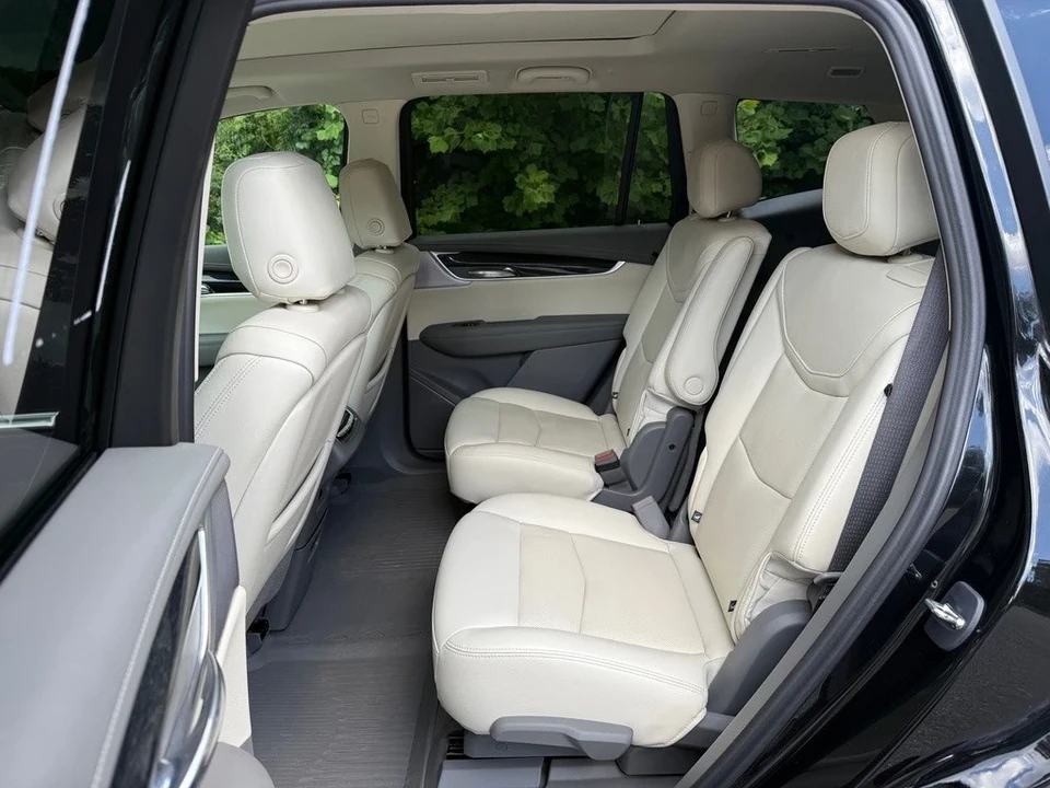 2024 Cadillac XT6 - Image 15 of 21