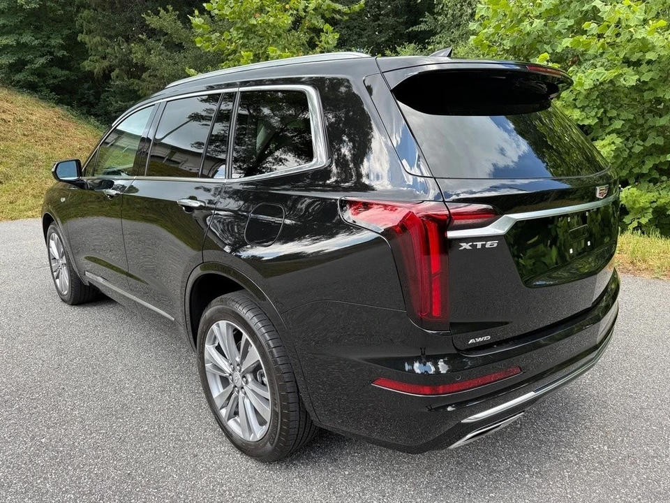 2024 Cadillac XT6 - Image 8 of 12