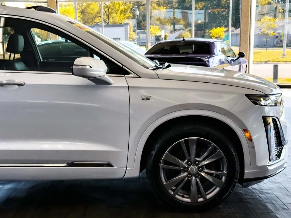2024 Cadillac XT6 - Image 17 of 21