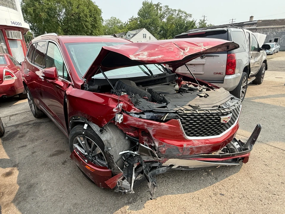 2024 Cadillac XT6 - Image 8 of 13