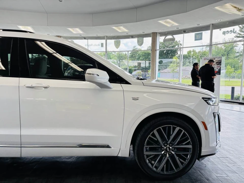 2024 Cadillac XT6 - Image 4 of 31