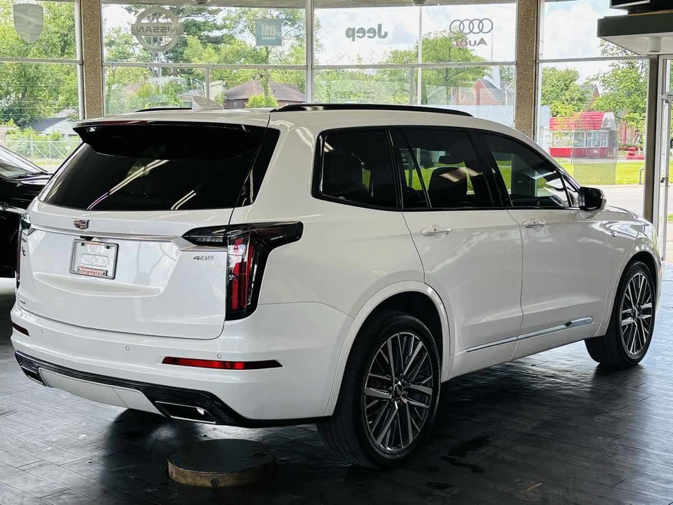 2024 Cadillac XT6 - Image 7 of 31