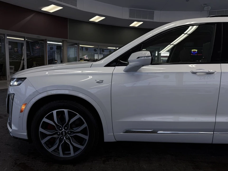 2024 Cadillac XT6 - Image 19 of 21