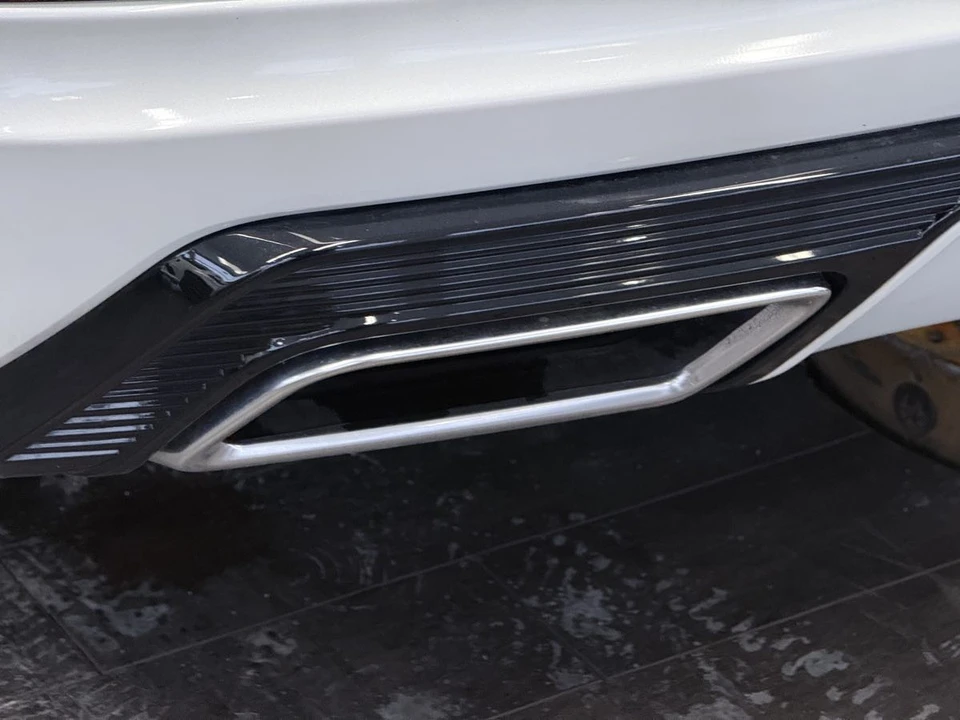 2024 Cadillac XT6 - Image 17 of 21