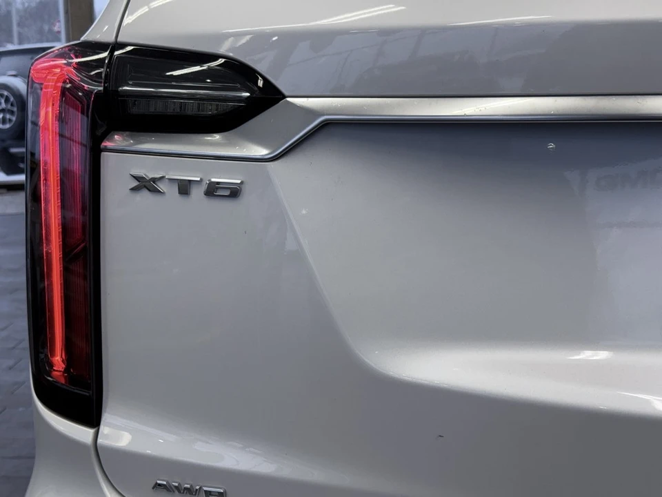 2024 Cadillac XT6 - Image 15 of 21