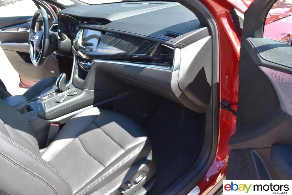 2024 Cadillac XT6 - Image 16 of 21