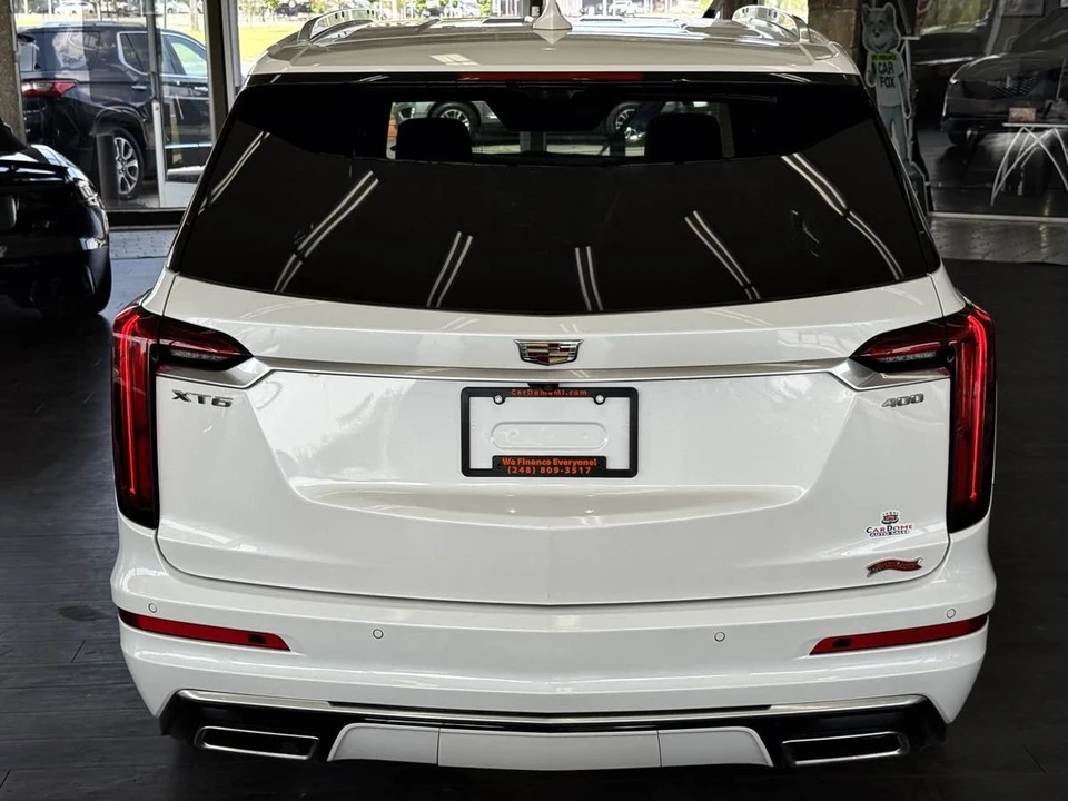 2024 Cadillac XT6 - Image 16 of 21