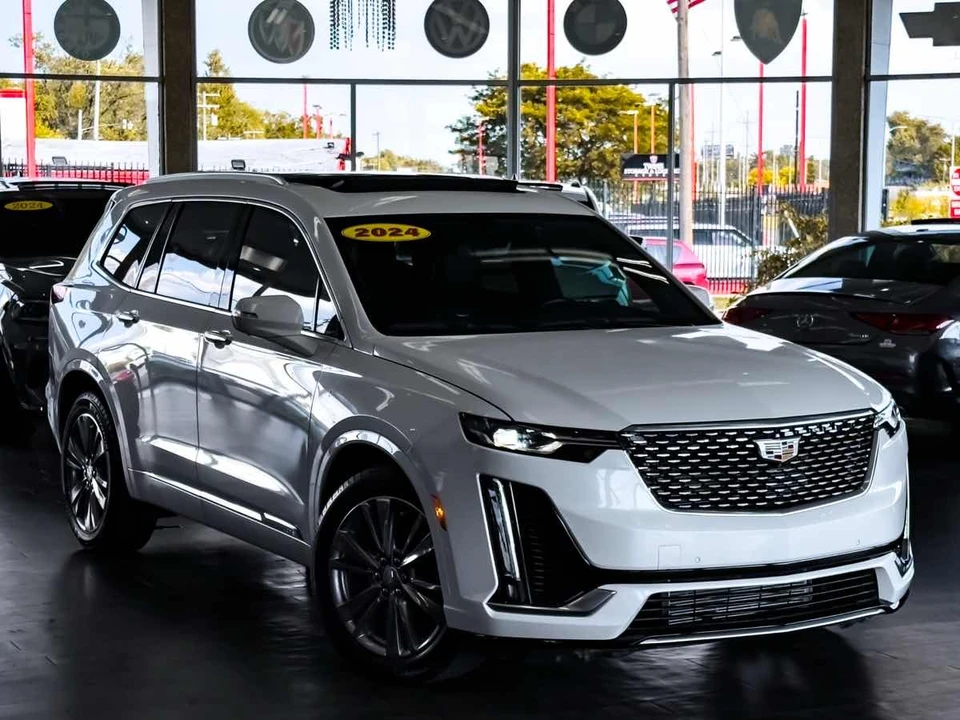 2024 Cadillac XT6 - Image 2 of 21