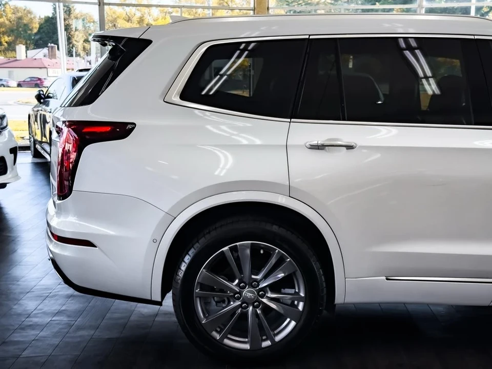 2024 Cadillac XT6 - Image 18 of 21