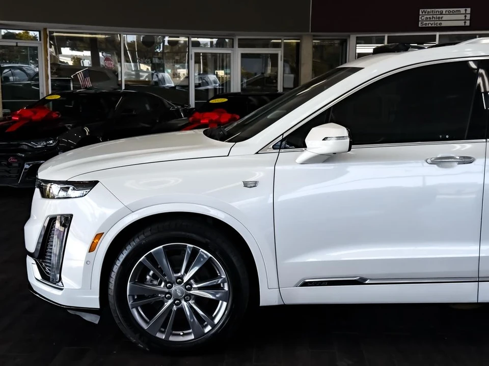 2024 Cadillac XT6 - Image 9 of 21