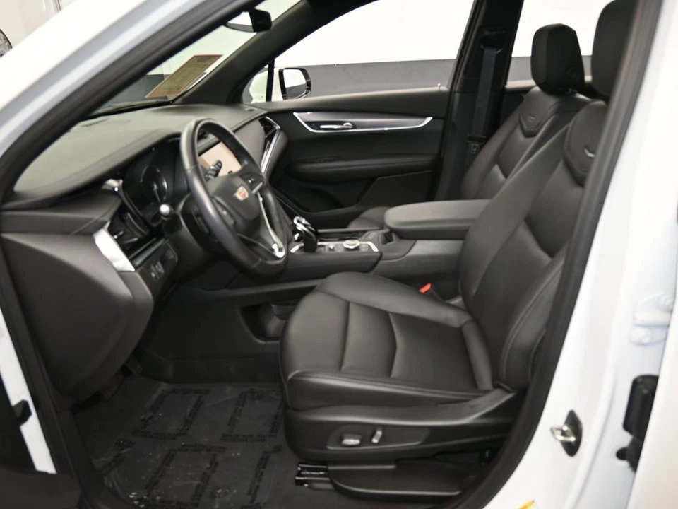 2024 Cadillac XT6 - Image 11 of 12