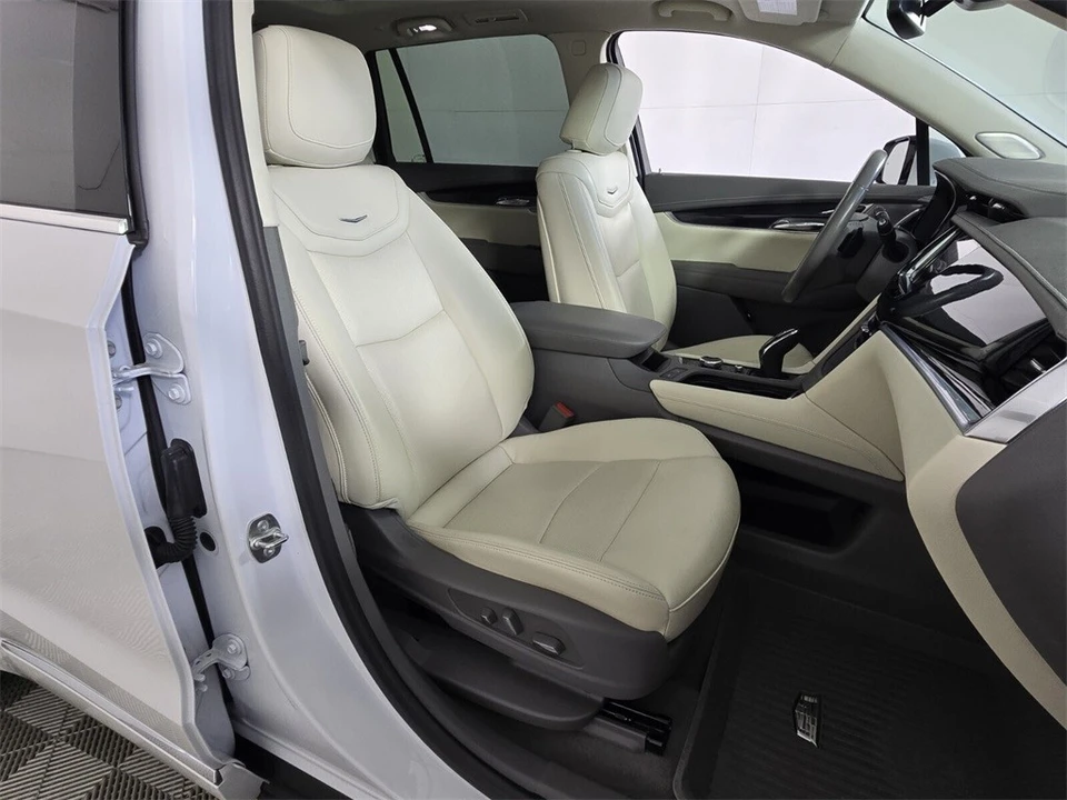 2024 Cadillac XT6 - Image 19 of 21