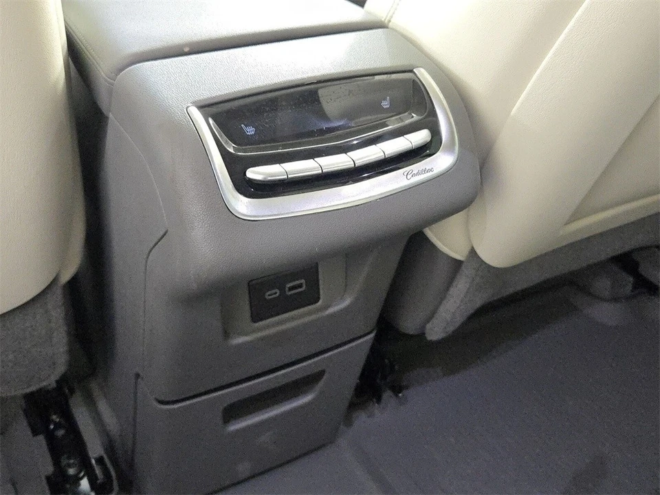 2024 Cadillac XT6 - Image 10 of 21