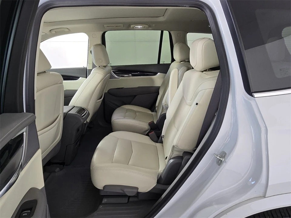 2024 Cadillac XT6 - Image 8 of 21
