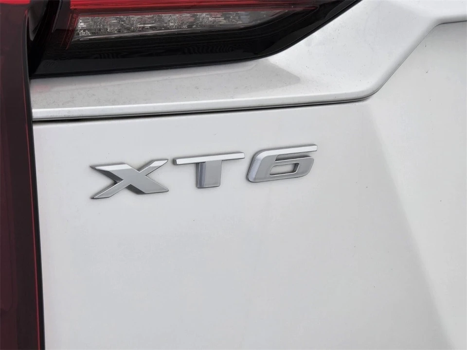 2024 Cadillac XT6 - Image 15 of 21