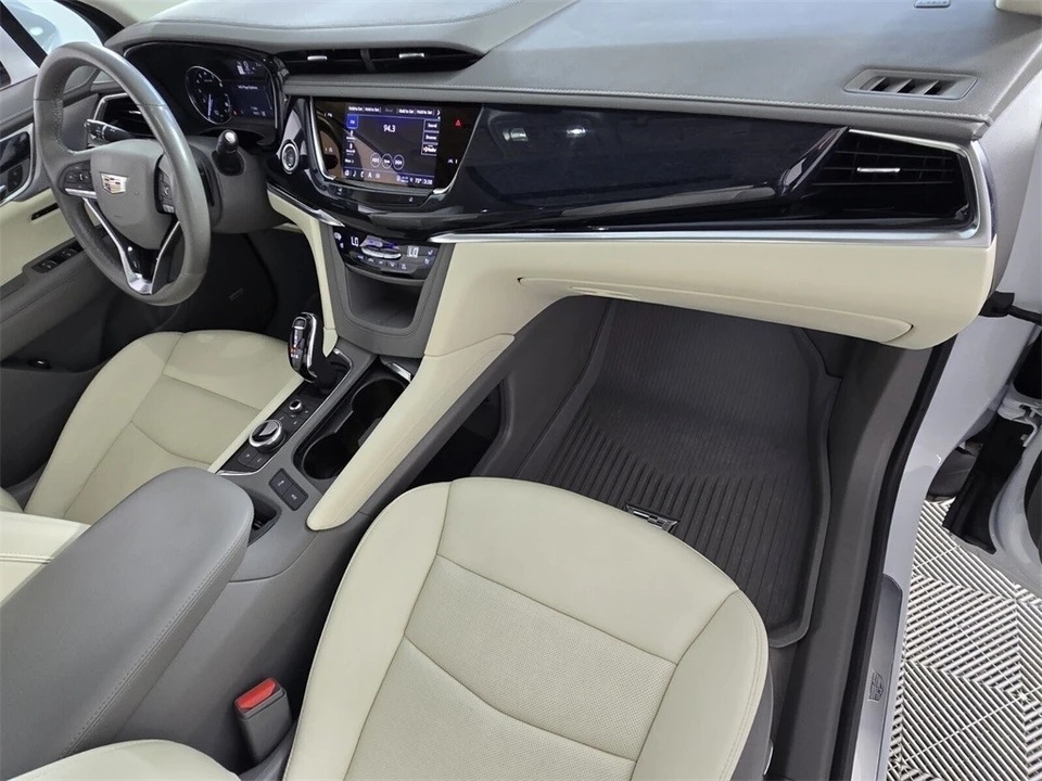 2024 Cadillac XT6 - Image 18 of 21