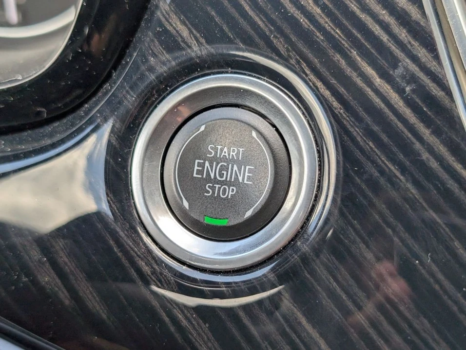 2024 Cadillac XT6 - Image 17 of 26