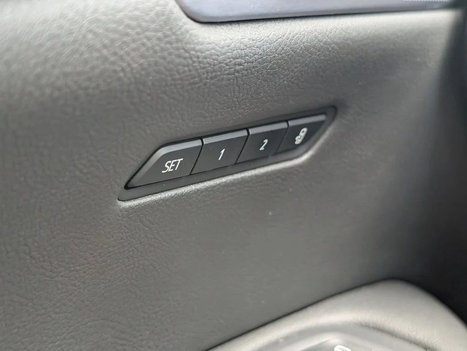 2024 Cadillac XT6 - Image 12 of 26