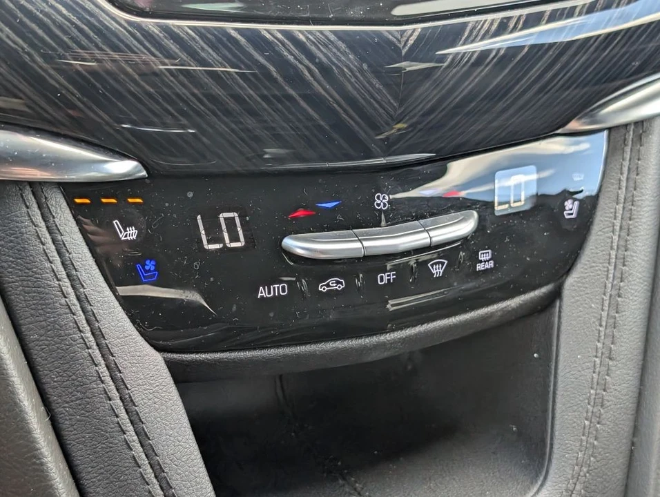 2024 Cadillac XT6 - Image 22 of 26