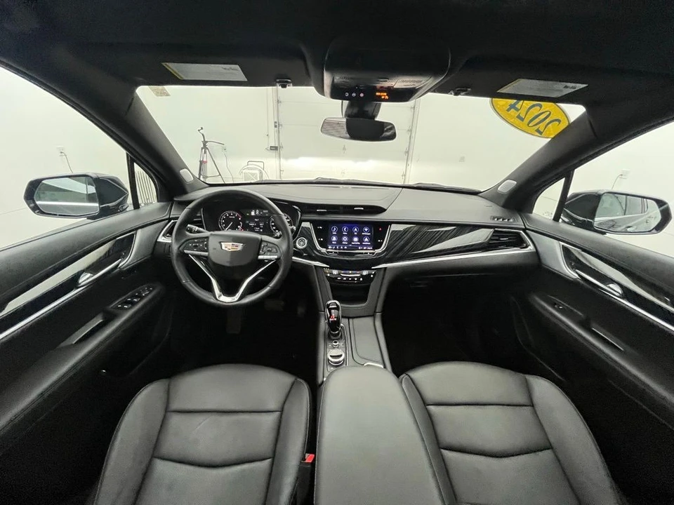 2024 Cadillac XT6 - Image 2 of 12