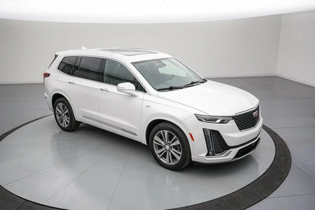 2024 Cadillac XT6 - Image 2 of 30