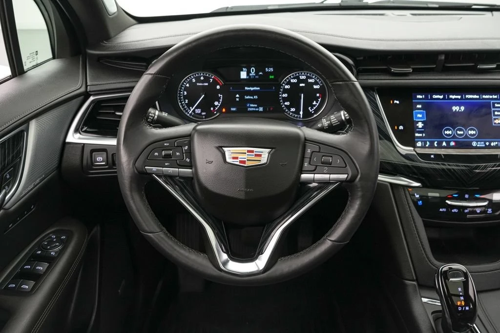 2024 Cadillac XT6 - Image 14 of 30