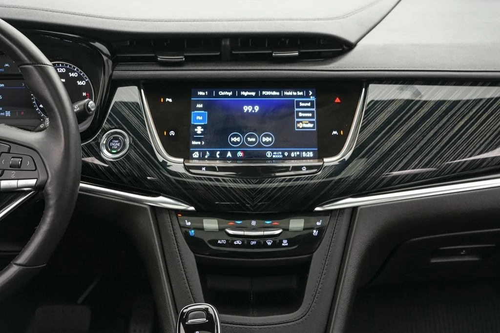 2024 Cadillac XT6 - Image 16 of 30