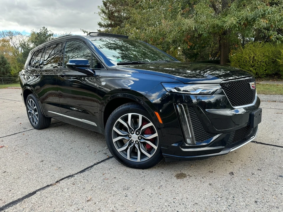 2024 Cadillac XT6 - Image 2 of 21