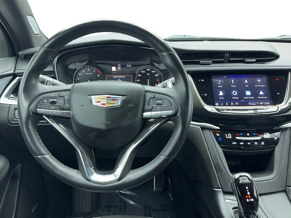 2024 Cadillac XT6 - Image 18 of 21