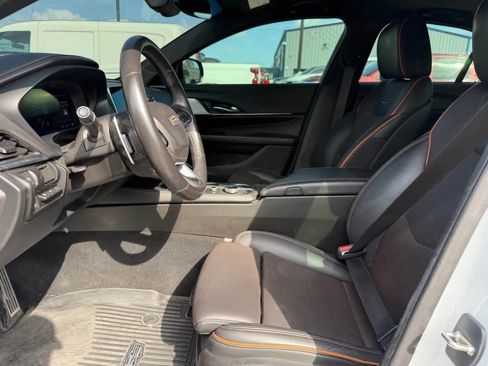 2024 Cadillac CT4-V - Image 9 of 15