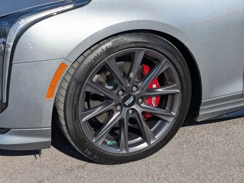 2024 Cadillac CT4-V - Image 5 of 11