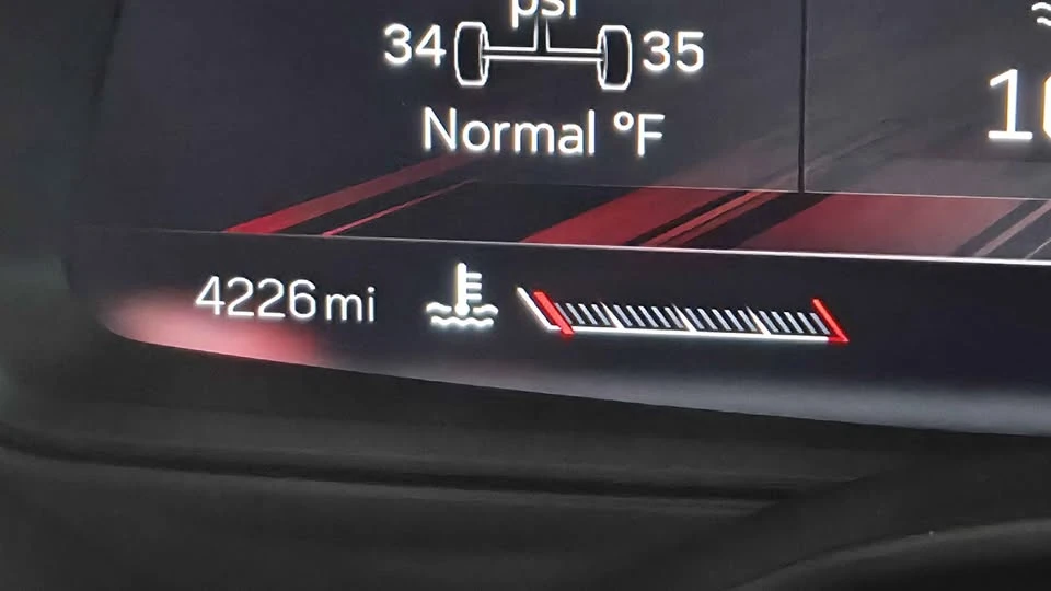 2024 Cadillac CT4-V Blackwing - Image 7 of 8