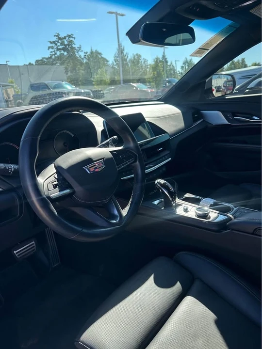 2024 Cadillac CT4-V - Image 5 of 6