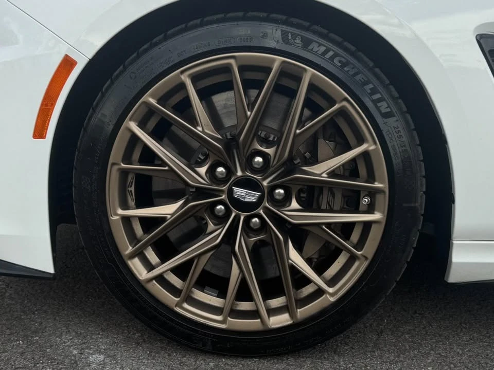 2024 Cadillac CT4-V - Image 14 of 20