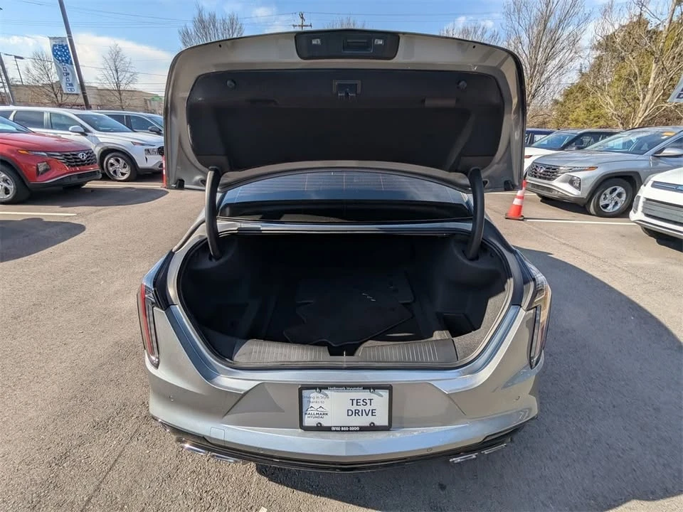 2024 Cadillac CT4-V - Image 5 of 20