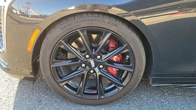 2024 Cadillac CT4-V - Image 12 of 18