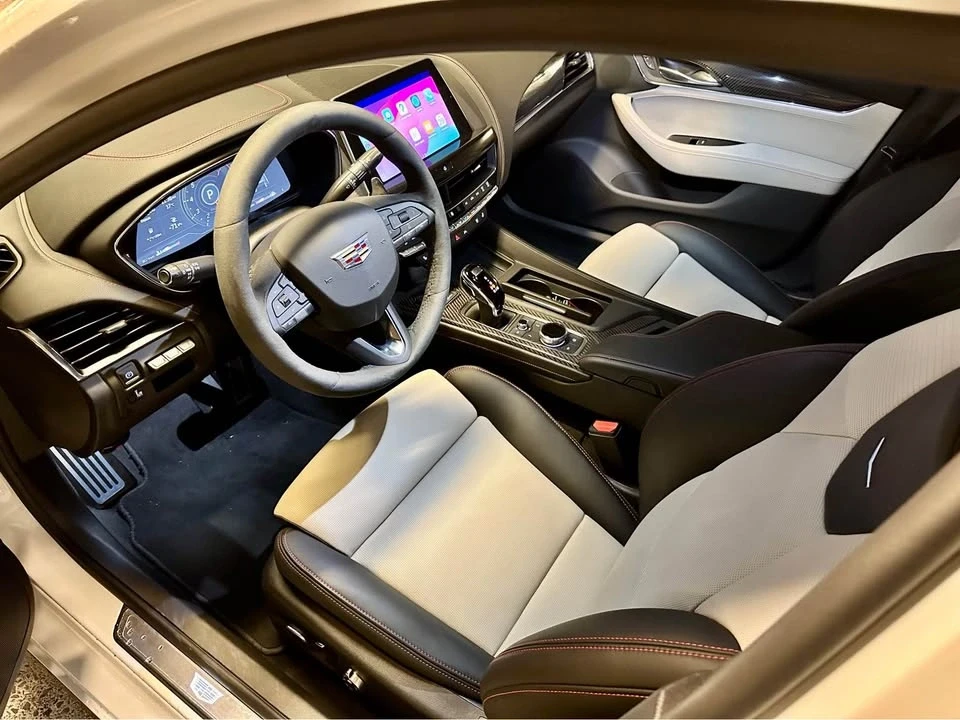 2024 Cadillac CT5 - Image 9 of 13
