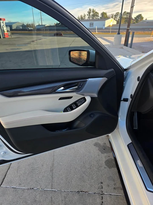 2024 Cadillac CT5 - Image 7 of 10