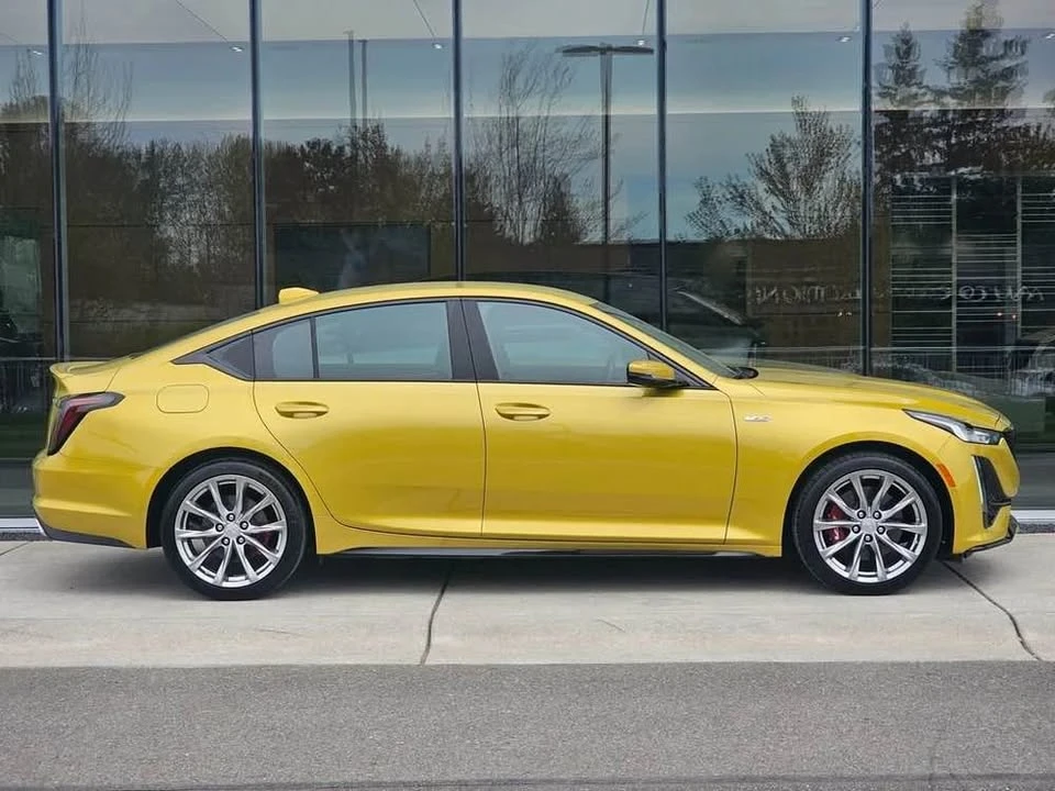 2024 Cadillac CT5-V - Image 2 of 5
