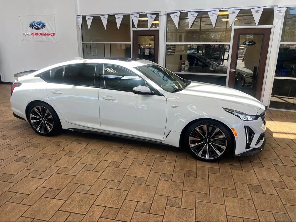 2024 Cadillac CT5-V Blackwing - Image 2 of 10